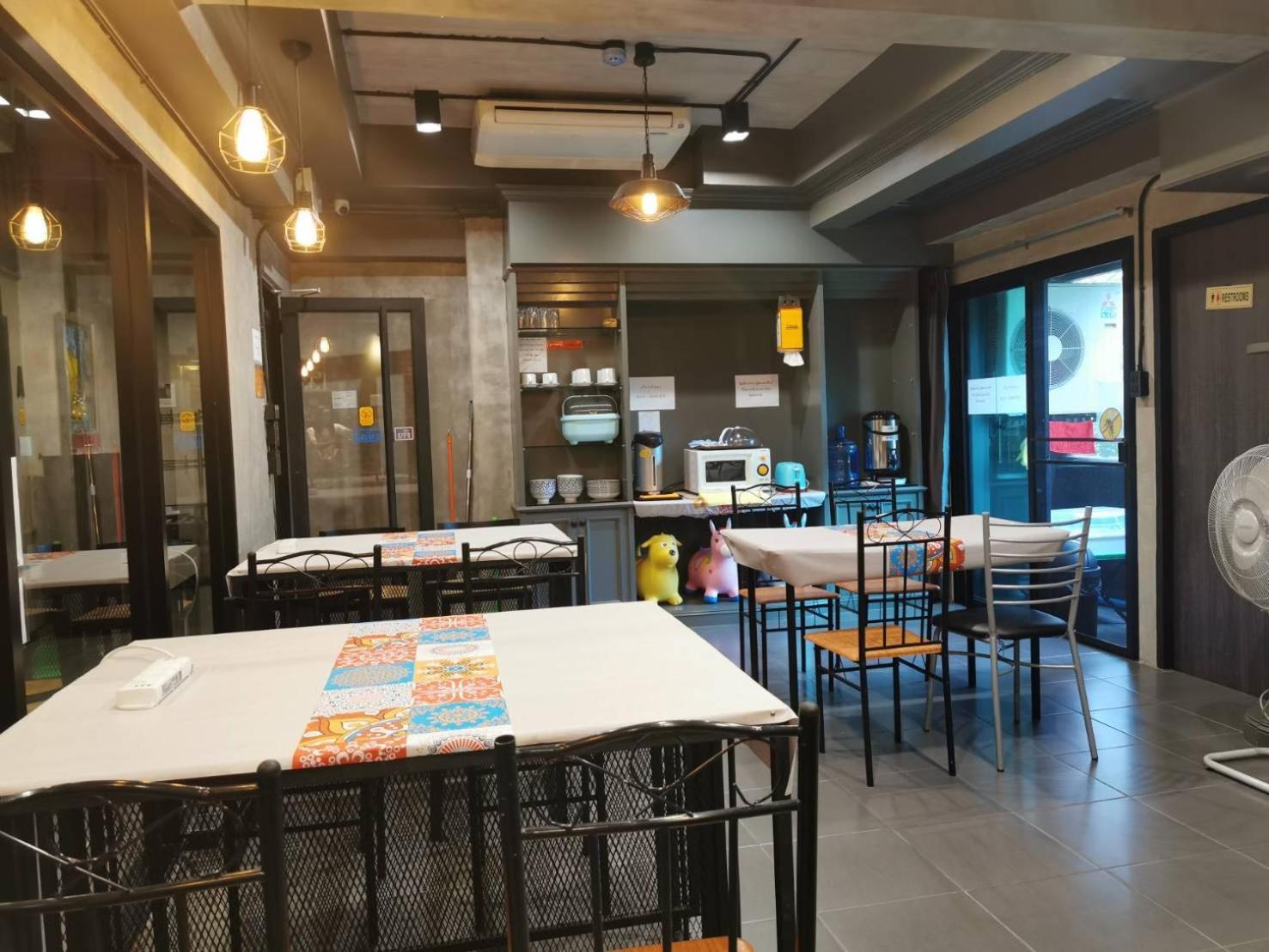 Bangkok Bed Place Екстериор снимка