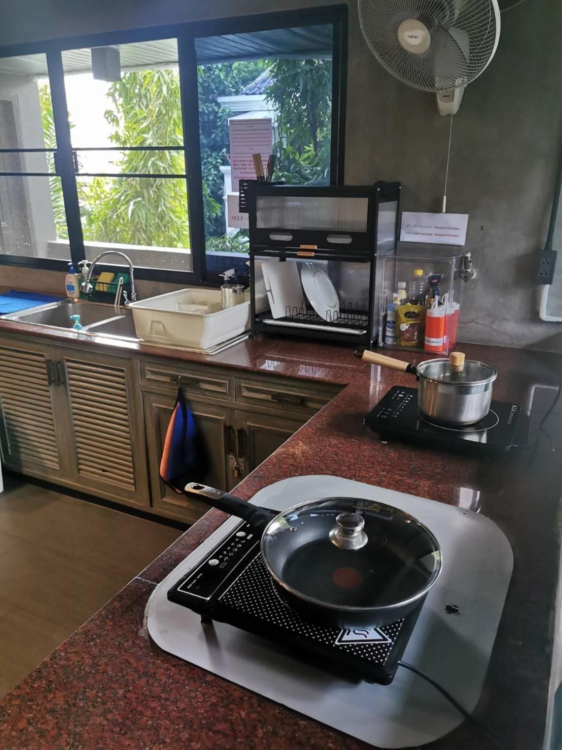 Bangkok Bed Place Екстериор снимка