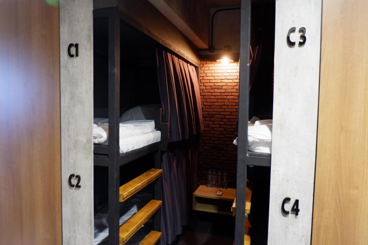 Bangkok Bed Place Екстериор снимка
