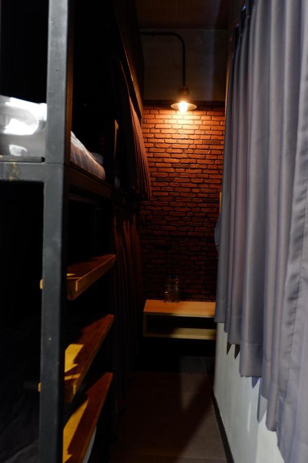 Bangkok Bed Place Екстериор снимка